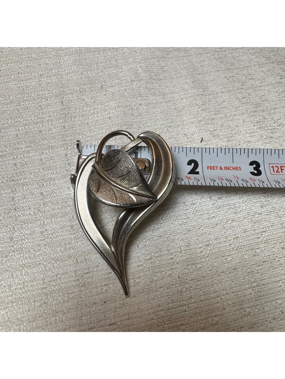 Vintage Silver Tone Modernist Leaf Brooch Pin Sculptural Two Tone 2.5”